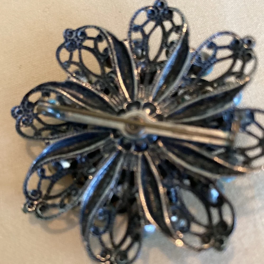 N/A elegant turquoise